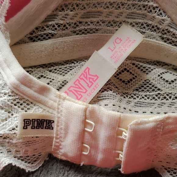 Bras - Picture 3 of 5